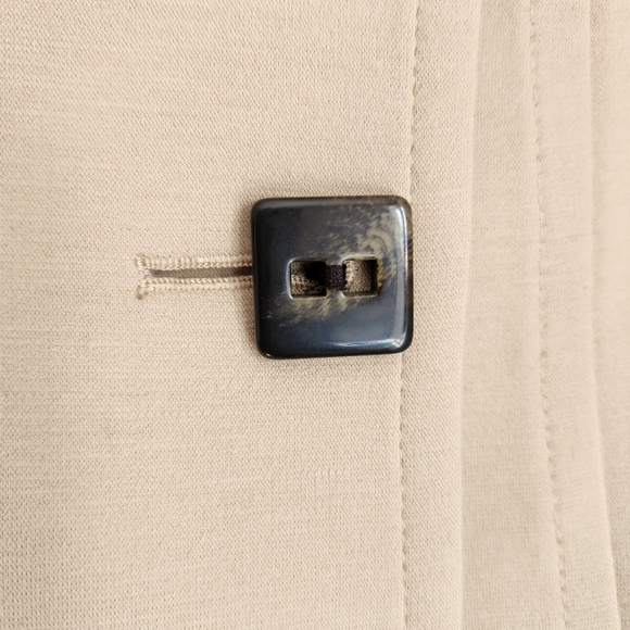 Tahari ASL Size 4 Beige Double Breasted Blazer 3/4 Belted Sleeve Square Buttons - Picture 4 of 13